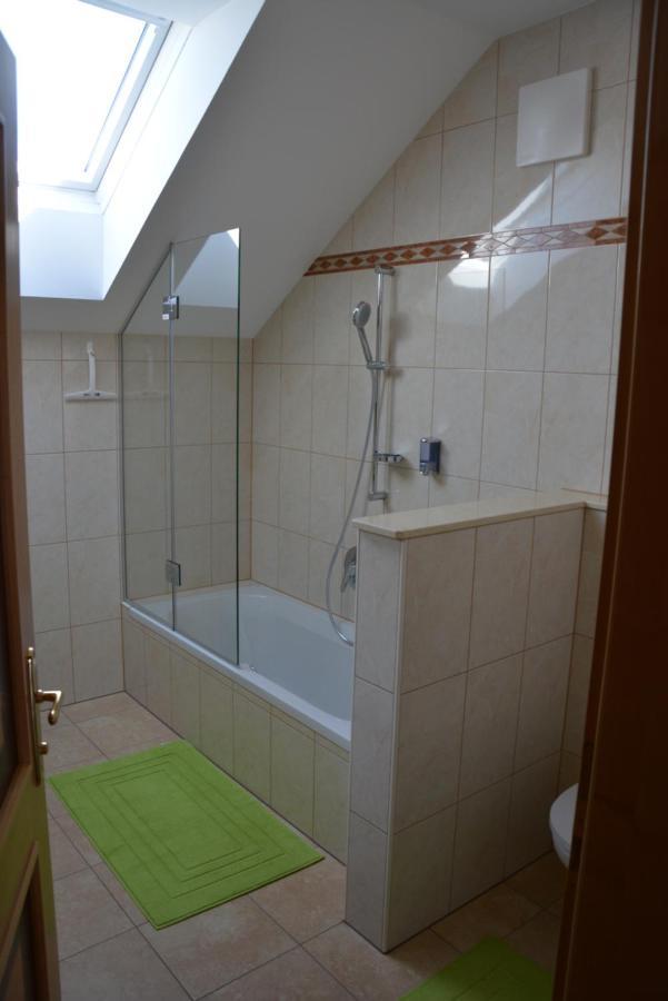 Privatzimmer Marina Фёлькермаркт Экстерьер фото